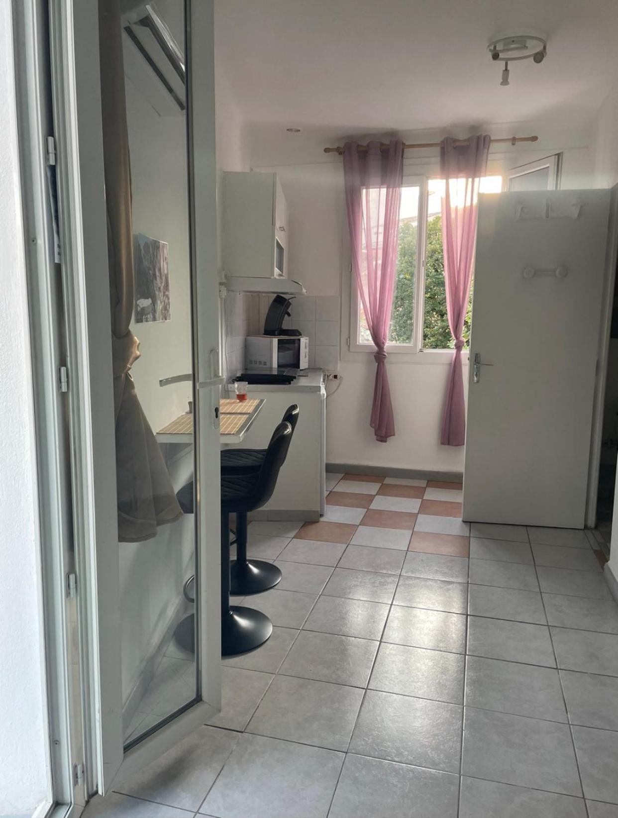 מרסיי Stud Terras Ville Corniche 2 Pers Stat Gratuit Rue Modif Suivt Possib Et Accord Exclusif מראה חיצוני תמונה